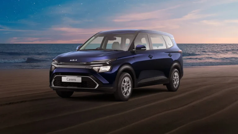 Kia Carens on road price Hyderabad Premium variant details